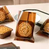 Bolsa y base para empaque de pastel de luna estilo inglés color café, bolsa sellada a máquina engrosada, sensación de alta gama, bolsa de empaque individual de 75g para hornear