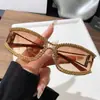 2025 Nuevas Gafas de Sol Transfronterizas Europeas y Americanas Gafas de Sol Personalizadas Incrustadas de Diamantes Moda de Alta Gama para Mujer Gafas de Sol Gestapa