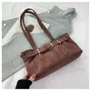 Bolsa de Ombro Retro de Alta Qualidade Transfronteiriça para Mulheres 2025 Nova Moda de Nicho Bolsa de Ombro para o Dia a Dia Bolsa de Mão Versátil