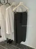 Conjunto de Verano Estilo Coreano Y.Jia con Espalda Descubierta Protección Solar Cover-Up + Falda Larga Rayada Estilo Casual de Cintura Alta 1653