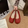 Sapatos femininos vintage de sola macia estilo casco de porco, novidade primavera e outono 2026 estilo coreano bico redondo sola reta mocassins de dama gentis