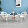 Mesa redonda pequena, conjunto de três cadeiras redondas com design semelhante a vime, conjunto de mesa e cadeiras pequeno de novo estilo, combinação de mesa de chá e cadeira para varanda