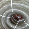 Tubo Corrugado de Poliuretano de Grado Alimenticio Forrado con Alambre de Acero 304 El Tubo Corrugado de TPU es Altamente Resistente al Desgaste y la Hidrólisis