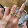 Anillo Vintage de Capas Resistente con Pedrería para Mujer, Lujo Ligero, Diseño de Nicho Sofisticado, Anillo Único para Dedo Índice Estilo Old Money