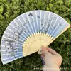 Leque Dobrável Estilo Antigo Transfronteiriço para o Verão, Estilo Chinês, Hanfu, Cheongsam, Leque Pequeno Dobrável de Bambu Portátil para Mulheres