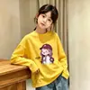Camiseta de algodão puro manga longa estilo coreano para primavera e outono, com estampas fofas de desenhos animados e gola redonda, perfeita como uma camiseta básica casual para meninas e bebês.