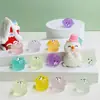 Nuevo Dibujo Animado Lindo Olla Eléctrica Luminosa Oso Llavero DIY Pegatina para Refrigerador Adornos de Luz Nocturna Accesorios de Joyería Material