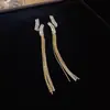 Pendientes de Borla de Flor Transfronterizos Europeos y Americanos, Pendientes de Diseño de Lujo Ligero Estilo Francés, Pendientes Versátiles de Gama Alta para Viajes al Trabajo al por Mayor