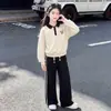 Conjunto de Moletom Estilo Acadêmico Coreano para Meninas Peça Dupla Primavera e Outono Novo Calça Esportiva Casual Solta Crianças Médias e Grandes Tendência
