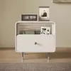 Mesita de noche de madera maciza, mueble de dormitorio color crema, pequeño armario de almacenamiento para mesita de noche tapizado suave, nuevo modelo 2023, estilo moderno simple de alta gama