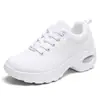 Sapatos de Balanço Femininos 2022 Sapatos Casuais de Verão Estilo Coreano Estudante Tênis de Sola Grossa Plataforma Sapatos com Amortecimento de Ar Femininos Estilo Coreano Tendência