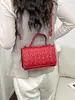 Bolso de Mujer con Relieve de Moda 2026 Nuevo Modelo Bolso de Mano Bolso de Hombro Bolso Cruzado para el Trabajo Bolso Cuadrado Pequeño Simple a la Moda Transfronterizo