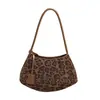 Bolso Bandolera Informal Casual Estampado de Leopardo Bolso Dumpling para Mujer Otoño 2025 Nuevo Bolso de Hombro Elegante de Gama Alta de Nicho de Moda