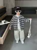 Suéter cárdigan de rayas finas para niño para primavera y otoño, estilo coreano, top casual elegante y versátil para niños, ropa de bebé de moda