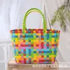 Bolsa de Palha Colorida de Grande Capacidade Cesta de Legumes Portátil Sacola de Presente Souvenir Passeio na Praia Piquenique Férias Bolsa de Palha