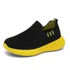 Tênis esportivos infantis, novo modelo de verão, sapatos de malha respirável para crianças maiores, tênis de corrida de malha dupla para meninas, sapatos fly-knit para pais e filhos