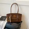 Bolso de Axila Vintage de Nicho Transfronterizo 2026 para Mujer, Bolso de Mano Sencillo de Hombro Único Esmerilado, Bolso Tote
