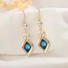 Brincos de Cristal Geométricos em Forma de Losango de Luxo Leve para Mulheres, Estilo Coreano, Brincos Longos Cravejados de Diamante, Brincos Modernos com Franjas de Alto Padrão