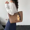 Bolsa de Mão Texturizada Bolsa Feminina 2026 Outono Nova Chegada Comércio Exterior Retrô Bolsa Grande de Ombro Único para o Trabalho Simples Bolsa de Axila
