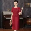 Novos Vestidos para Meia-Idade e Idosos, Temperamento Nobre, Vestido para Banquete de Casamento da Sogra Feliz, Vestido para Mãe Jovem Tamanho Grande Pequeno Atacado