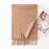 Bufanda de Lana de Color Sólido con Ambiente Invernal, Lujo Ligero, Chal de Borlas de Gama Alta, Bufanda Cálida de Moda para Viajar al Trabajo al por Mayor