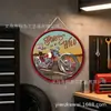 Placa Metálica Colgante Cultura de Locomotora de Comercio Exterior Chica Motociclista Ala de Águila Calavera Pintura Redonda Personalizable 20/30cm
