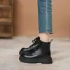 Botas Estilo Coreano Martin Femininas 2026 Outono/Inverno Novo Estilo Botas de Motociclista Femininas Estilo Britânico Aumento de Altura Para Pessoas Baixas Solado Grosso Botas Curtas