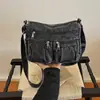 Fornecimento direto transfronteiriço de novas bolsas tiracolo femininas de grande capacidade, casuais, simples, leves, versáteis e modernas para mães de meia-idade