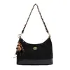 Moda 2026 Otoño Nuevo Bolso de Mano Pequeño Estilo Chanel Retro Esmerilado Cruzado para Mujer Bolso de Cadena de Lujo Ligero de un Solo Hombro para Debajo del Brazo