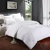 Qualidade de hotel cinco estrelas, 100% algodão, impermeável, com enchimento de plumas, padrão xadrez, colcha de inverno, espessa, branca pura, adequada para pousadas