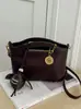 Bolsa de Mão de Couro Macio de Nicho Transfronteiriça Novo Estilo 2026 Moda Retrô Elegante de Ombro Único, de Mão, Transversal para o Dia a Dia