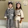 Pijama Infantil Inverno Engrossado Quente Forrado com Fleece Bebê Conjunto de Roupa de Casa Infantil Acolchoado de Três Camadas para Meninos e Meninas
