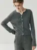 Suéter de Cachemira Suave y Amigable con la Piel para Mujer Cárdigan de Punto con Cuello en V Otoño e Invierno Estilo Nuevo Color Sólido Suéter Chaqueta de Manga Larga Moderno