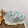 Zapatillas de Suela Gruesa para Mujer 2026 Primavera y Verano Nuevo Estilo Malla Transpirable Casual Deportivas Versátiles Zapatos Blancos Zapatos Retro de Pan