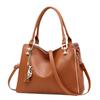 Bolso de madre de cuero suave al por mayor de fábrica 2024 Moda coreana nueva simple bolso de mujer de mediana edad bolso de mano de gran capacidad
