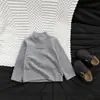 ¡Imprescindible! Camiseta interior básica de cuello alto para bebés, perfecta para primavera y otoño. Ropa para bebé, camiseta de manga larga con estampado de letras, ideal para usar en capas en otoño