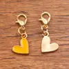 Accesorios de joyería de aleación multicolor y multiestilo, dijes colgantes de esmalte dorado KC, colgantes de flor, corazón, pentagrama y chile