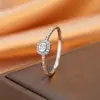 Anillo de Diamante Popular Transfronterizo, Anillo Cuadrado para Mujeres, Joyería de Plata con Circonita de Lujo Ligero de Alta Gama, Anillo de Boda de Fila de Diamantes al por Mayor