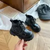 Botas Martin para niños 2026 primavera y otoño nuevo estilo botas individuales estilo británico botas de cuero de media altura retro para niñas botas cortas de moda