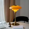 Lámpara de Mesa Danesa Vintage Bauhaus Creativa para Sala de Estar Estudio Dormitorio Estilo Francés Nórdico Mesita de Noche Arte Lámpara Decorativa de Vidrio