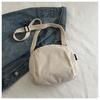 Bolso Cruzado Juvenil y Hermoso Estilo Universitario Nuevo Verano 2025 Bolso de Hombro Versátil para Compras Diarias Bolso de Mano para Mujer