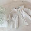 Saia de veludo cotelê de algodão com mangas compridas estilo coreano ins para bebês, gola de boneca, saia infantil casual da moda com lapela de renda