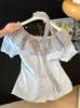 Camisa Feminina Ruffle Francesa de Um Ombro com Manga Curta, Verão Xadrez Patchwork com Fita Fluida, Top Irregular Ajustado que Valoriza a Silhueta