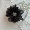 Scrunchie de organza perolado com pérolas pequenas, elástico de cabelo de malha fofa, rabo de cavalo baixo suave e simples, cordão de cabelo atmosférico