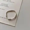Anel de Verão Versátil em Prata de Lei S925 para Mulheres, Nicho High-End Moda de Luxo Leve Temperamento Que Não Desbota Anel de Dedo Indicador