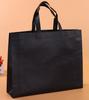 Bolsa impermeable para ropa promocional, portátil, con impresión a color, para compras, venta al por mayor, con película no tejida y logotipo