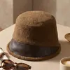 Gorro Otoño Invierno Japonés Coreano para Mujer Bloque de Color Retro Cálido Sombrero de Pescador Versátil Adelgazante Facial Circunferencia de Cabeza Grande Sombrero de Cubo a Prueba de Viento