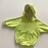 Inverno 2022 Novo Simples Versátil para Bebê com Forro de Lã Capuz Letra Camiseta Roupa de Escalada Infantil Casual Pulôver