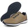 556 Directamente del Fabricante Zapatos de Golf Casuales para Hombre Clavo Fijo Transpirables Zapatos de Caddie Bordados Sin Algodón