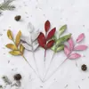 Ramas Navideñas Doradas de 33 cm con 6 Hojas, Suministradas por Amazon para Comercio Electrónico Transfronterizo, Decoración de Corona para Árbol de Navidad con Hojas Doradas
